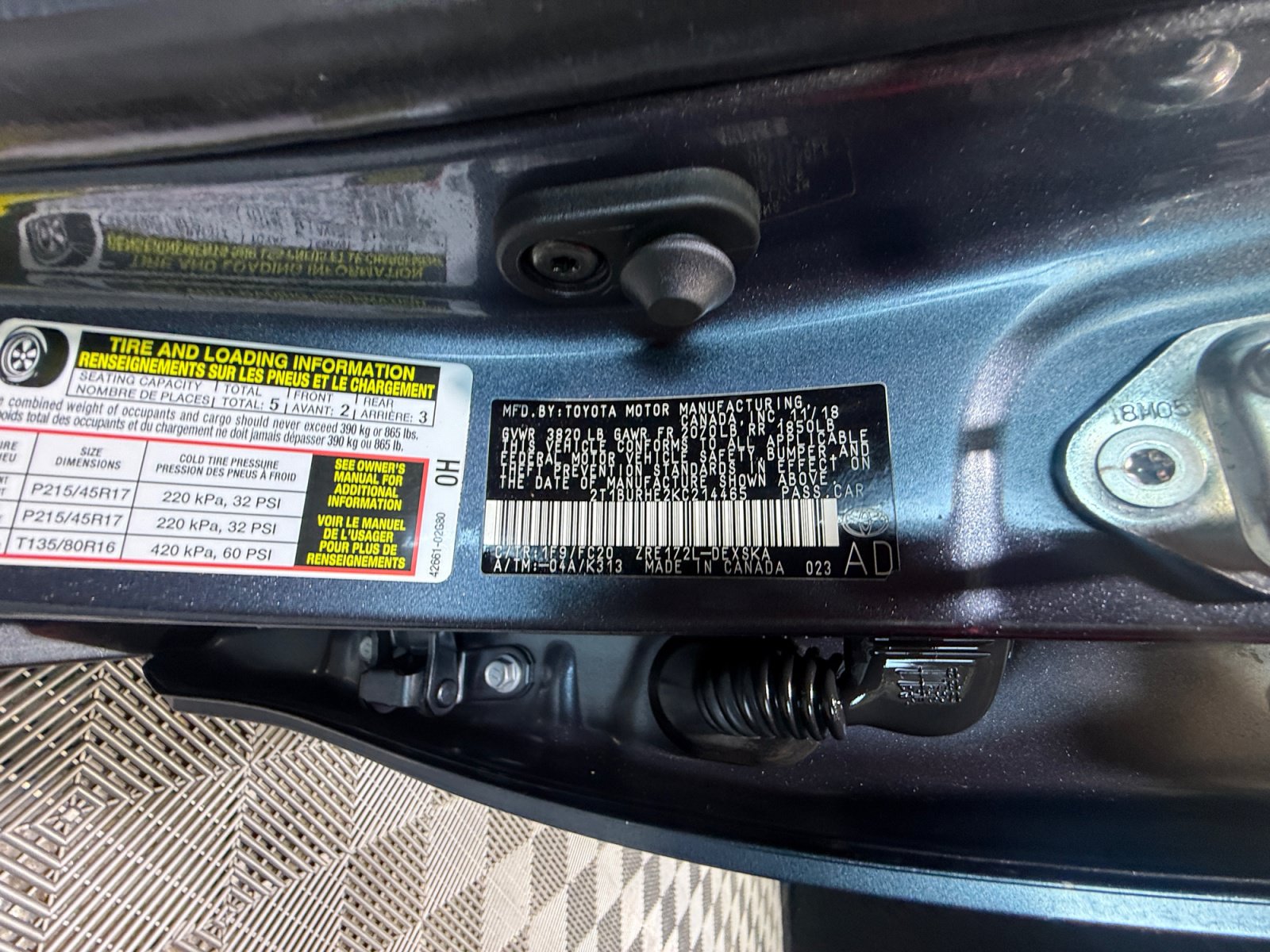 Used 2019 Toyota Corolla SE w/ Carpet Mat Package (TMS) FWD image 25