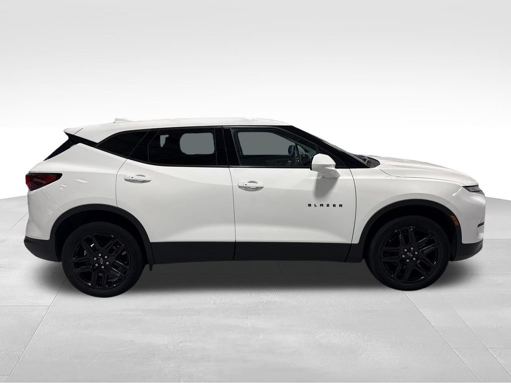 Used 2023 Chevrolet Blazer LT FWD image 49