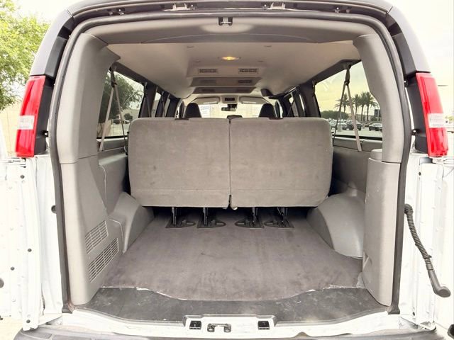 Used 2025 Chevrolet Express 3500 LT w/ LT Preferred Equipment Group RWD image 14