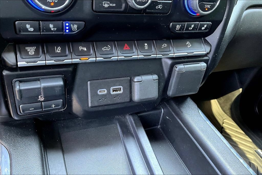 Used 2023 Chevrolet Silverado 3500 LTZ AWD/4WD image 19