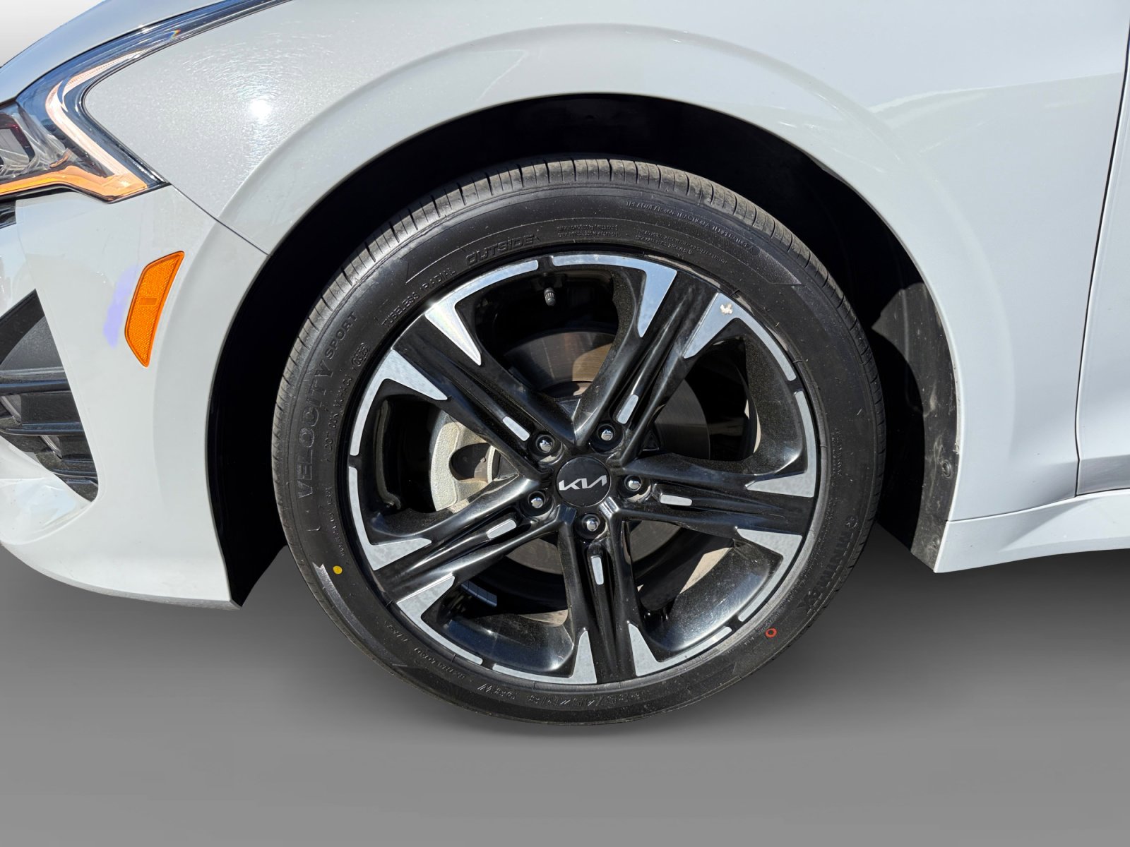 Used 2024 Kia K5 GT-Line w/ GT-Line Premium Package image 9