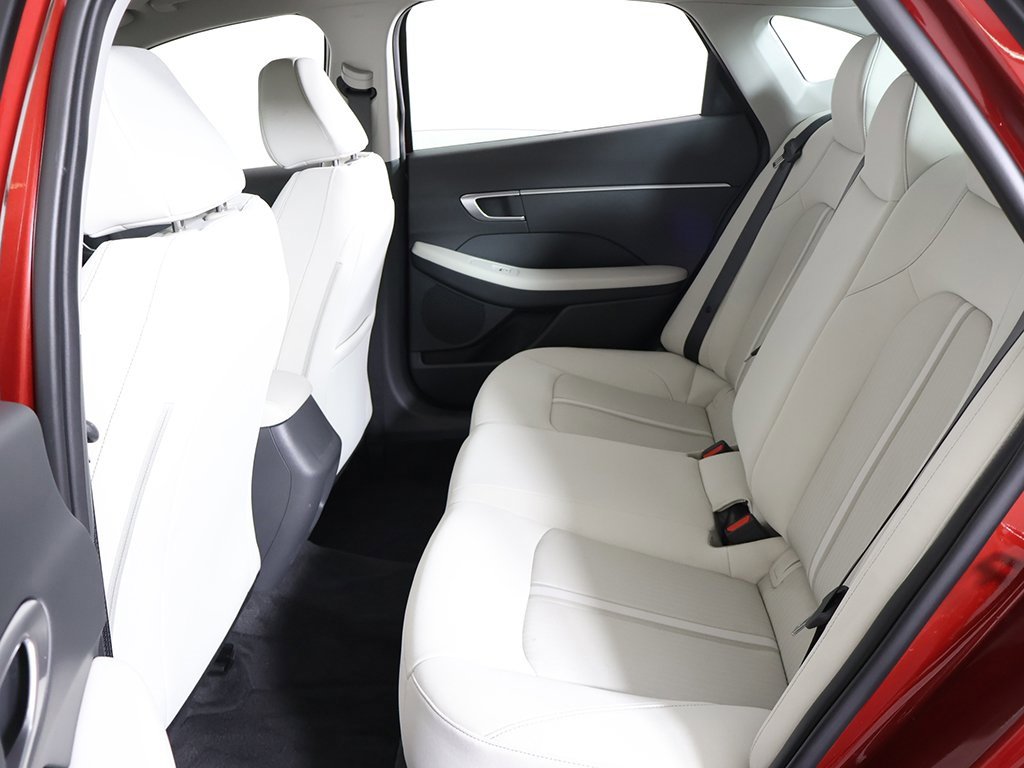 Used 2023 Hyundai Sonata SE w/ Preferred Accessory Package image 31