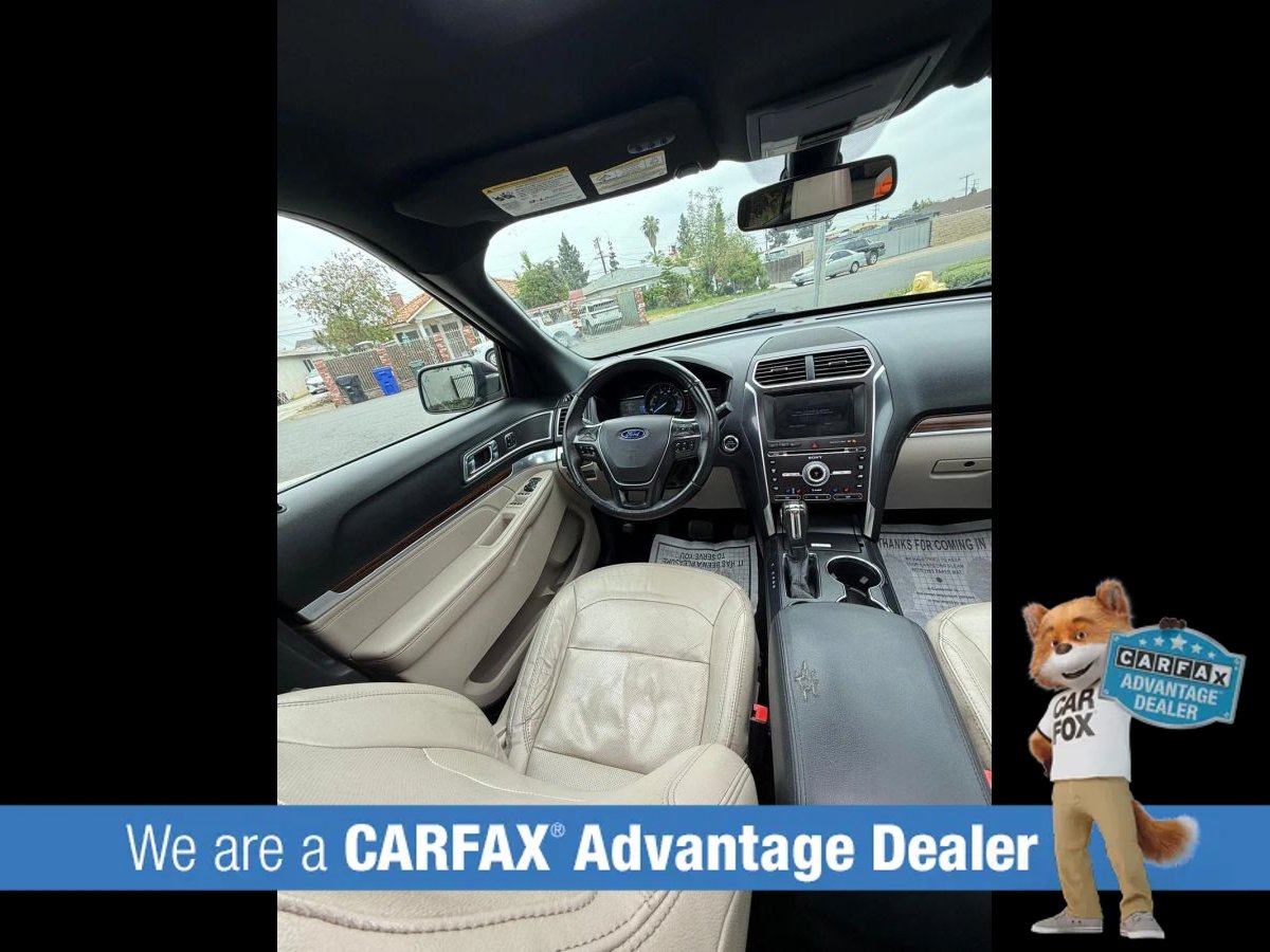 Used 2018 Ford Explorer Limited w/ Equipment Group 301A FWD image 32