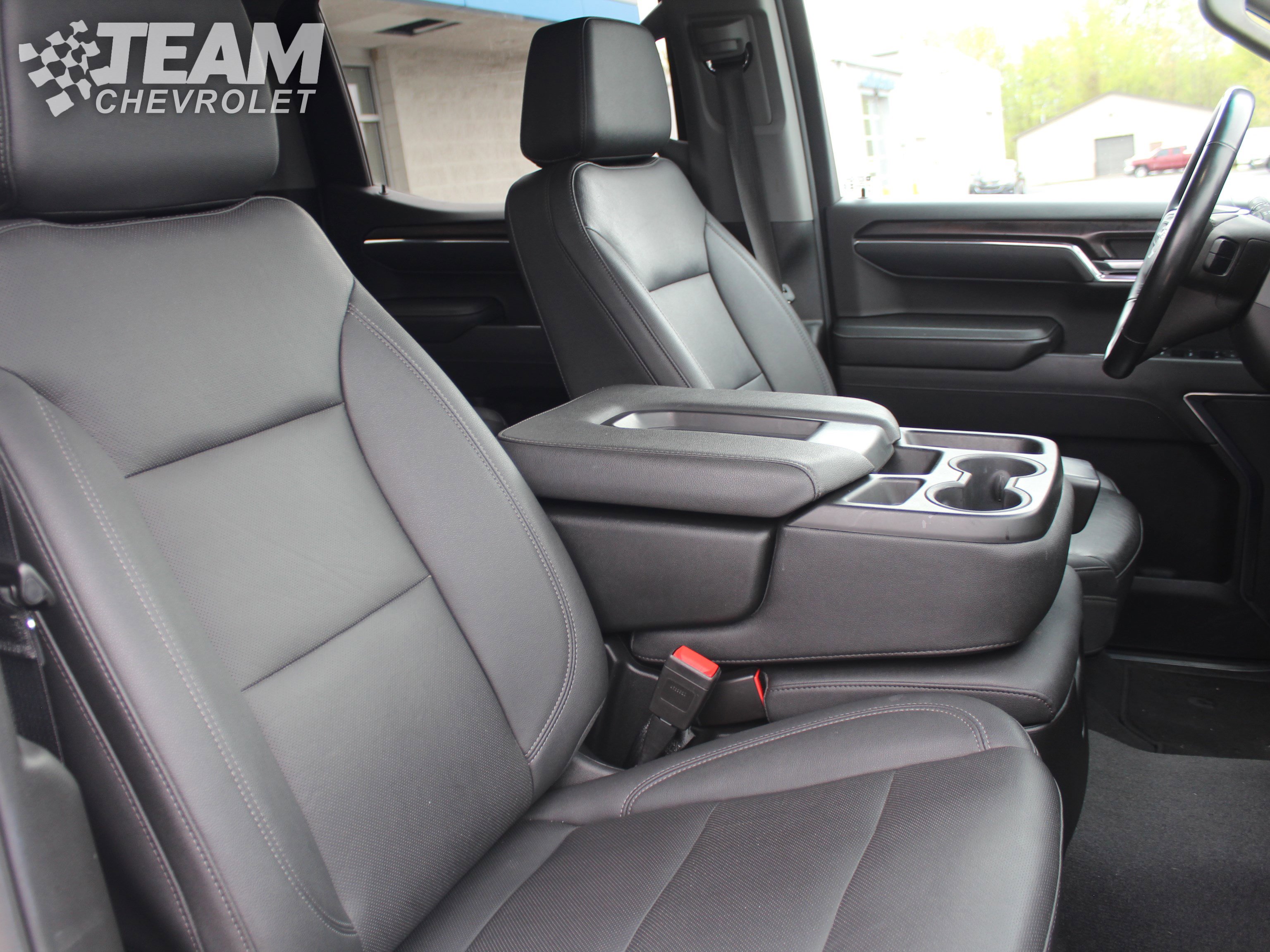 Used 2024 GMC Sierra 1500 SLT AWD/4WD image 26