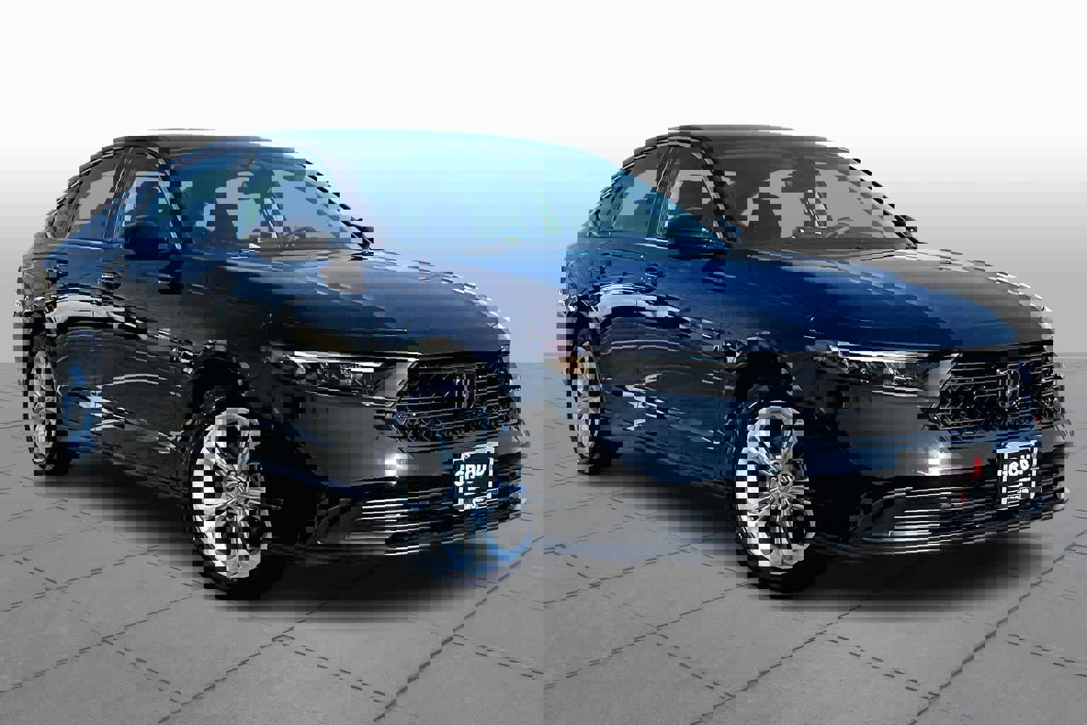 Used 2023 Honda Accord LX image 3