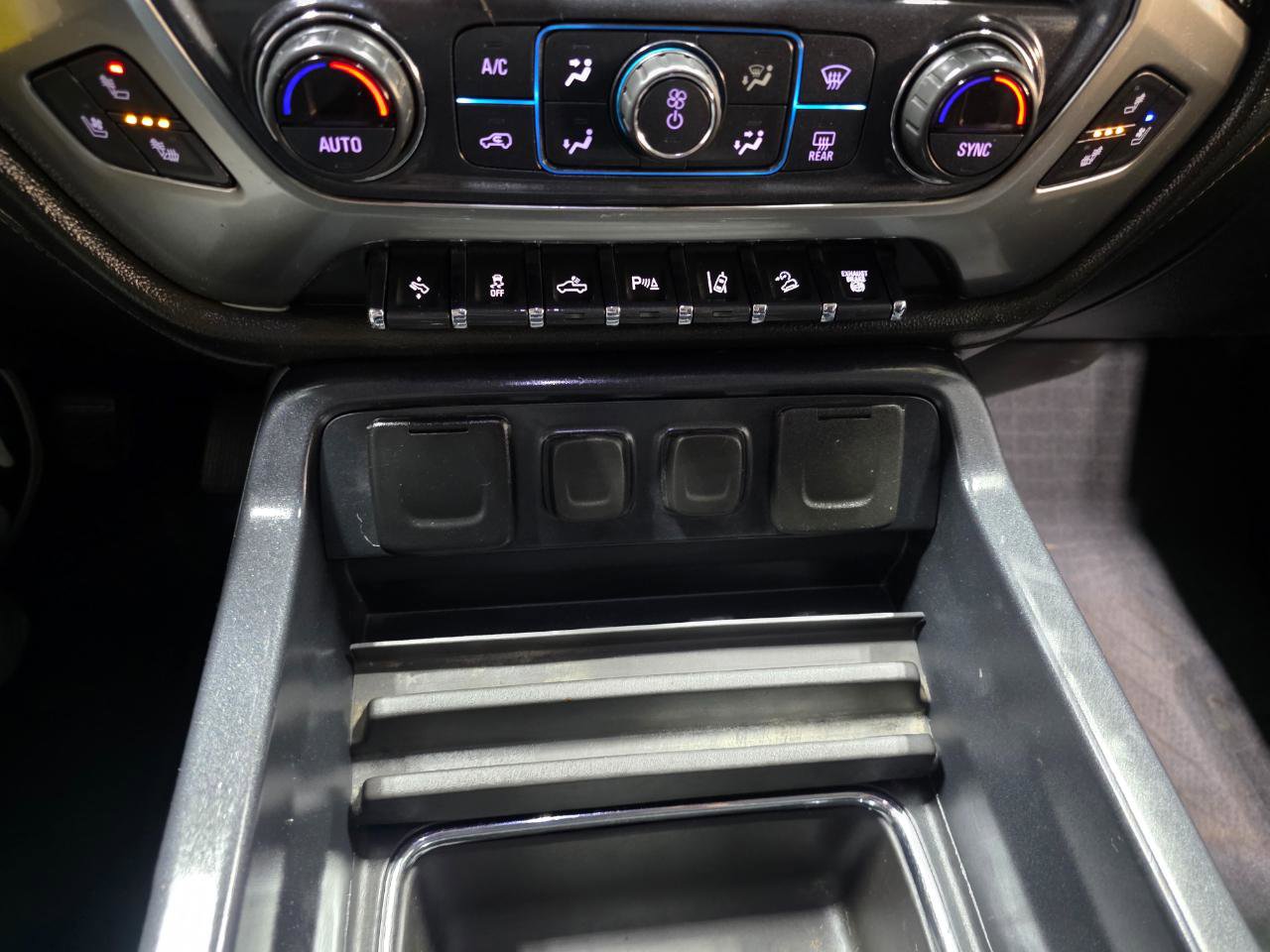 Used 2019 Chevrolet Silverado 2500 LTZ w/ Duramax Plus Package image 36