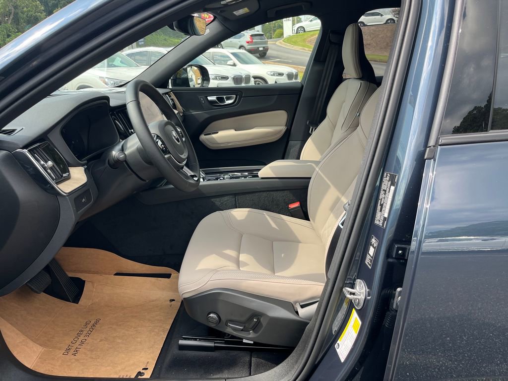 New 2026 Volvo XC60 B5 Plus w/ Protection Package Premier image 11
