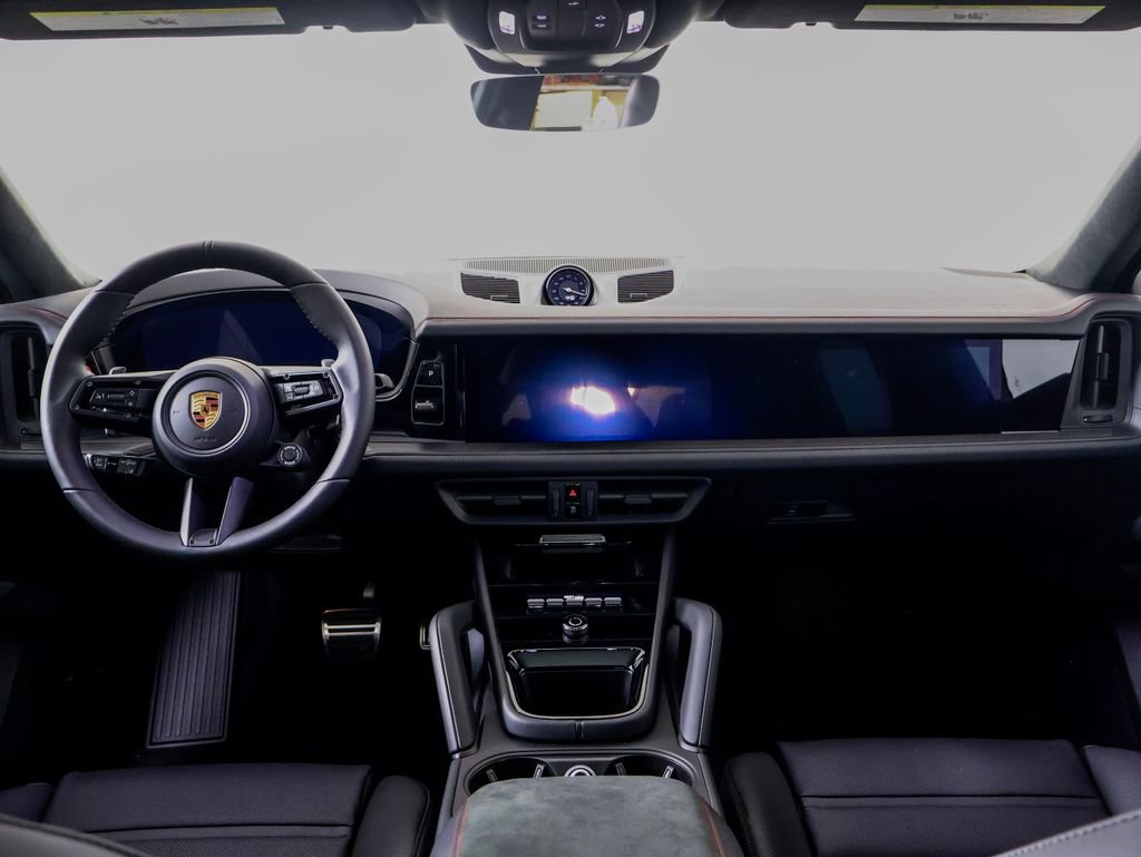 New 2026 Porsche Cayenne GTS image 15
