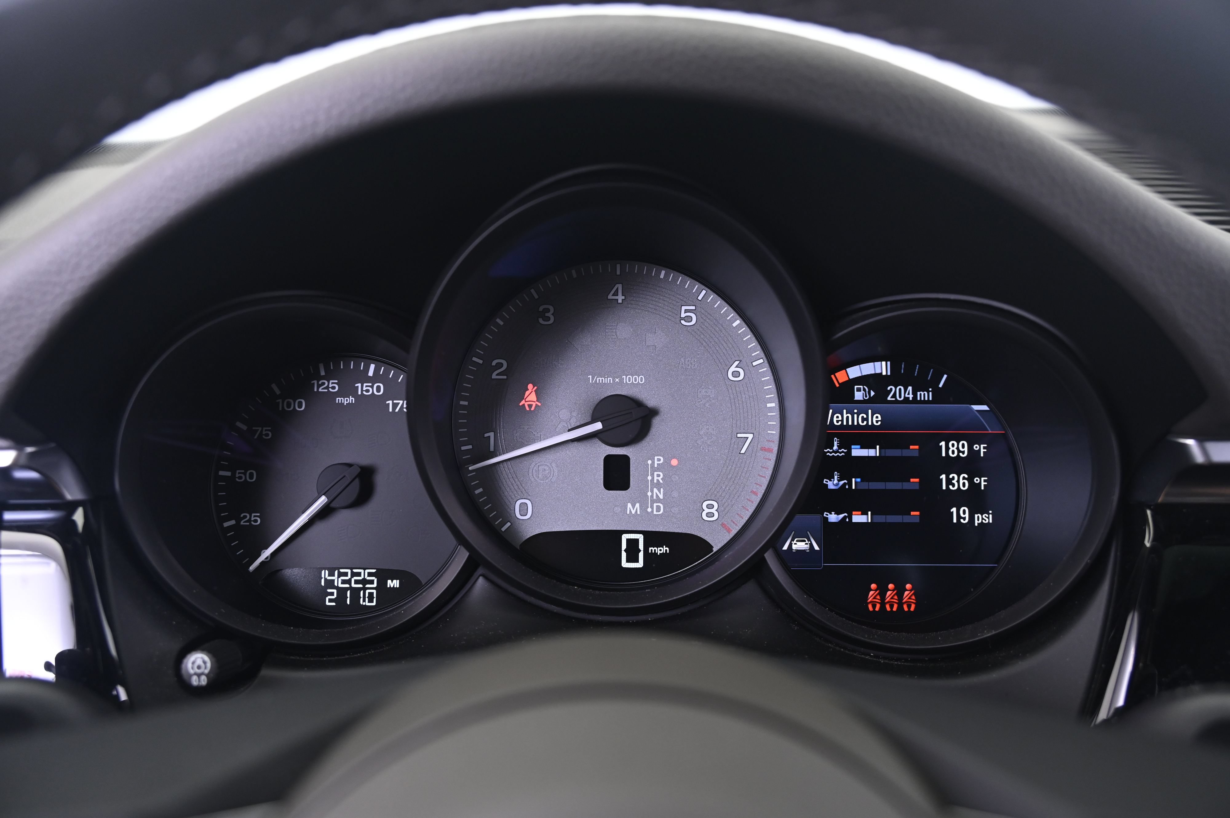 Certified 2024 Porsche Macan S AWD/4WD image 36