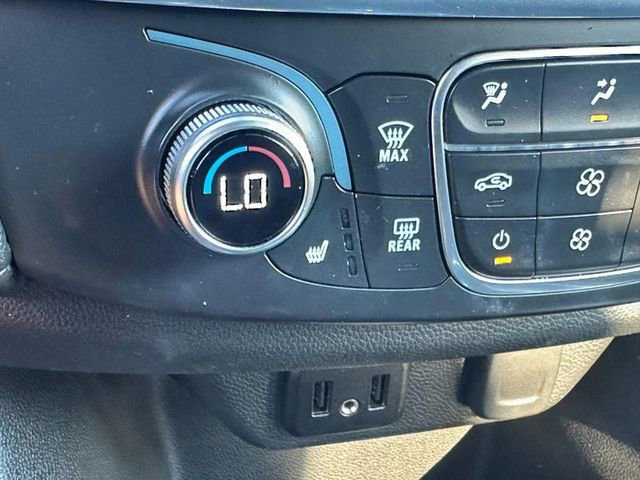 Used 2023 Chevrolet Traverse LT FWD image 22