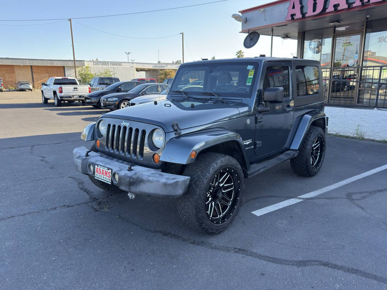 Used 2007 Jeep Wrangler Sahara w/ Dual Top Group AWD/4WD image 7