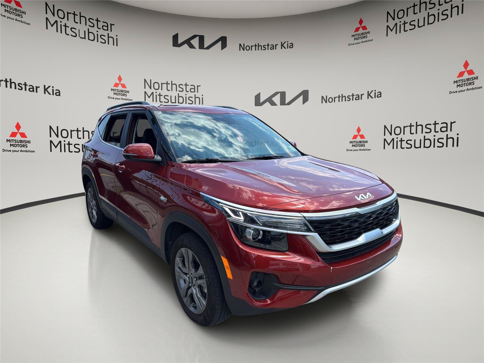 Used 2023 Kia Seltos S AWD/4WD image 8