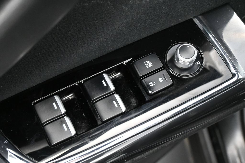Used 2018 MAZDA CX-9 Sport FWD image 3