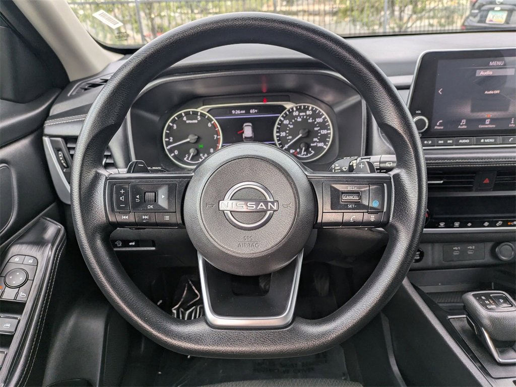 Used 2024 Nissan Rogue SV image 23