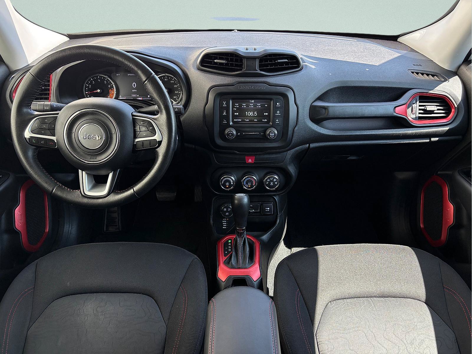 Used 2017 Jeep Renegade Trailhawk AWD/4WD image 24