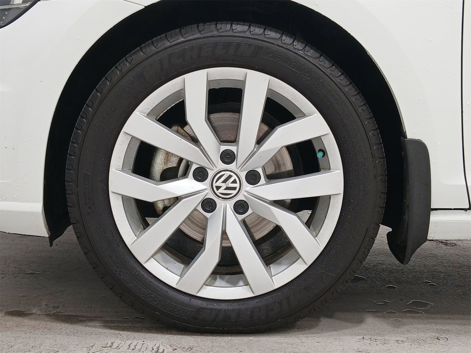 Used 2018 Volkswagen Golf SEL image 10