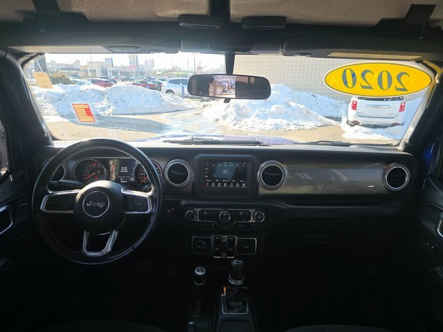 Used 2020 Jeep Wrangler Unlimited Sahara image 14