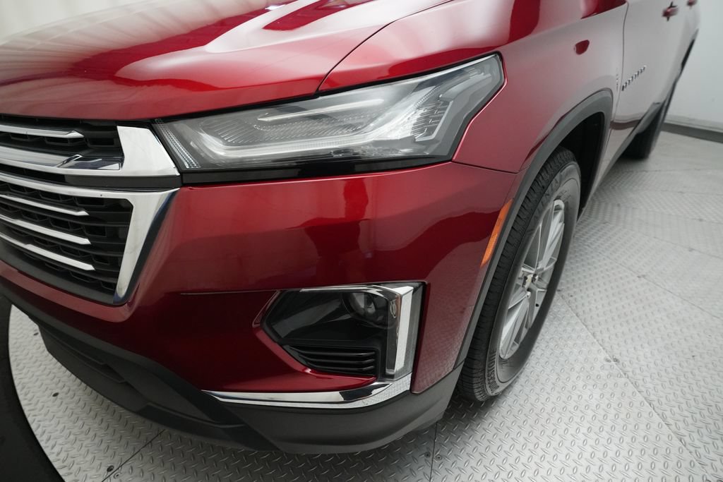 Used 2023 Chevrolet Traverse LT AWD/4WD image 23