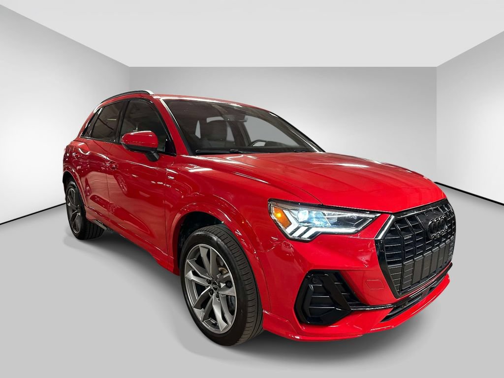 Used 2024 Audi Q3 2.0T Premium Plus w/ Premium Plus Package AWD/4WD image 5