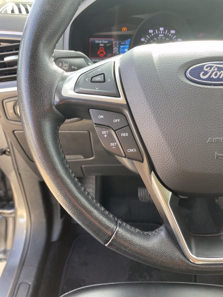 Used 2024 Ford Edge SEL AWD/4WD image 15