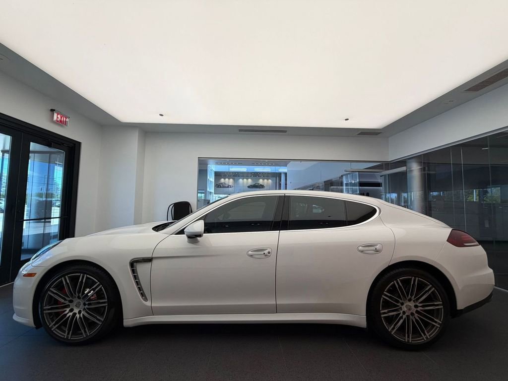 Used 2014 Porsche Panamera AWD/4WD image 2