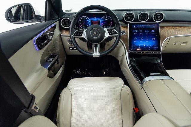 Used 2024 Mercedes-Benz C 300 4MATIC Sedan image 3