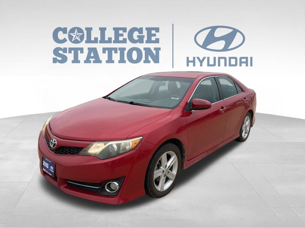 Used 2014 Toyota Camry SE FWD image 13