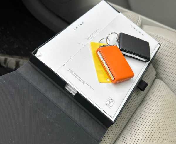 Used 2023 Volvo XC90 T8 Ultimate w/ Protection Package Premier image 2