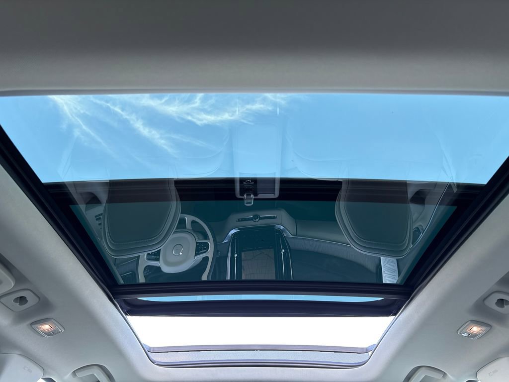 New 2026 Volvo XC90 T8 Ultra w/ Protection Package Premier image 20
