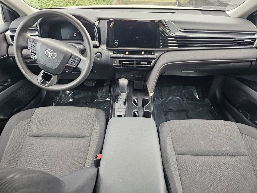Used 2025 Toyota Camry LE FWD image 20