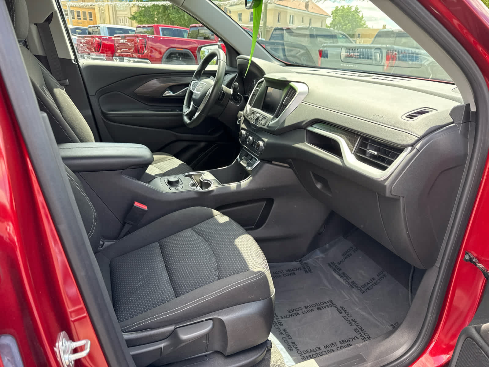 Used 2024 GMC Terrain SLE w/ Driver Convenience Package AWD/4WD image 16