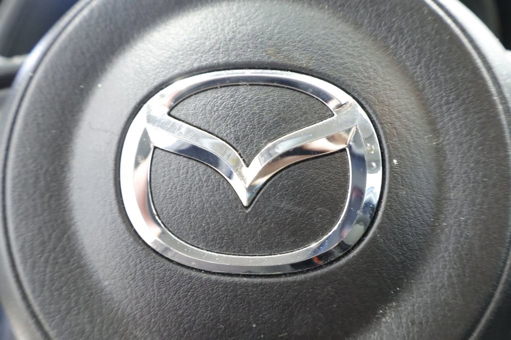 Used 2017 MAZDA MAZDA3 Sport FWD image 27