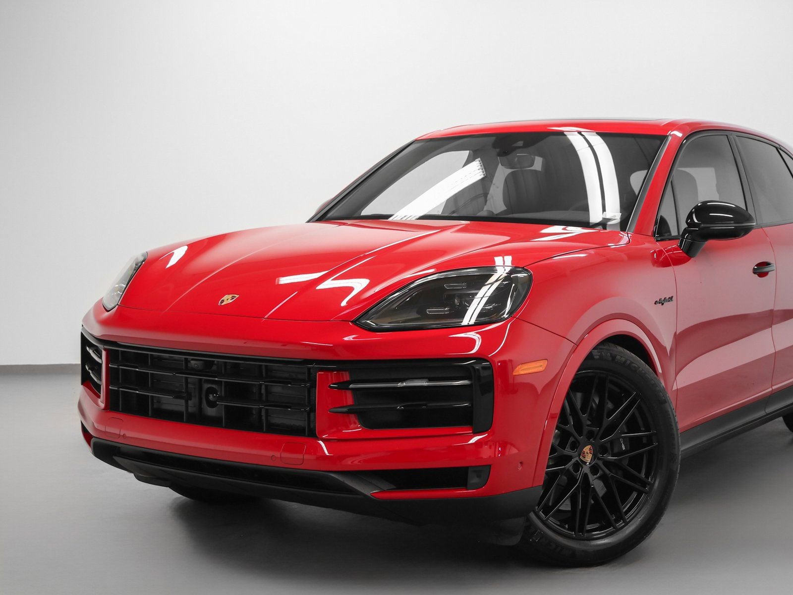 Certified 2025 Porsche Cayenne E-Hybrid image 7