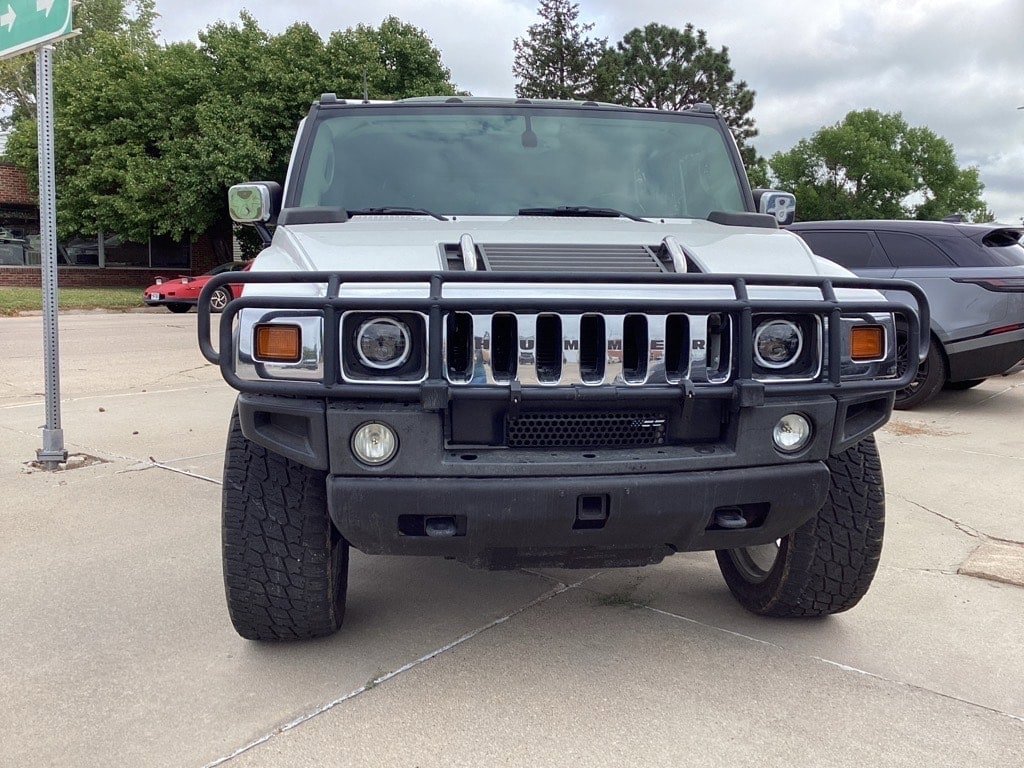 Used 2003 HUMMER H2 w/ Preferred Equipment Group AWD/4WD image 2