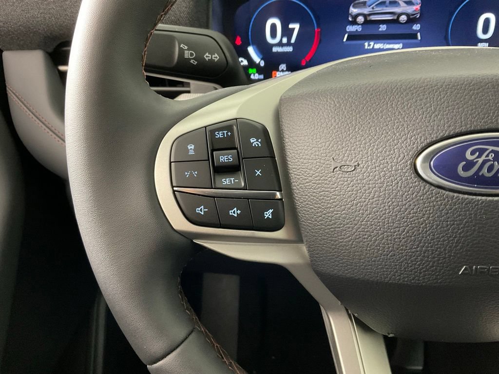 New 2026 Ford Explorer Active RWD image 26