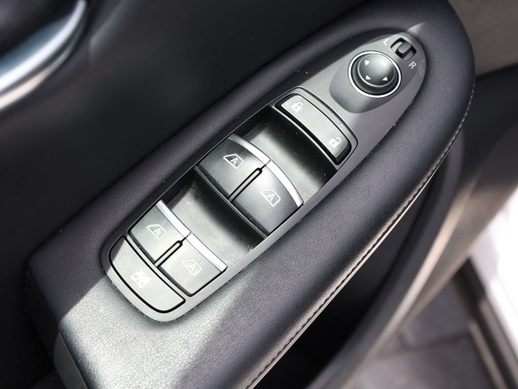 Certified 2021 INFINITI QX50 Luxe FWD image 12