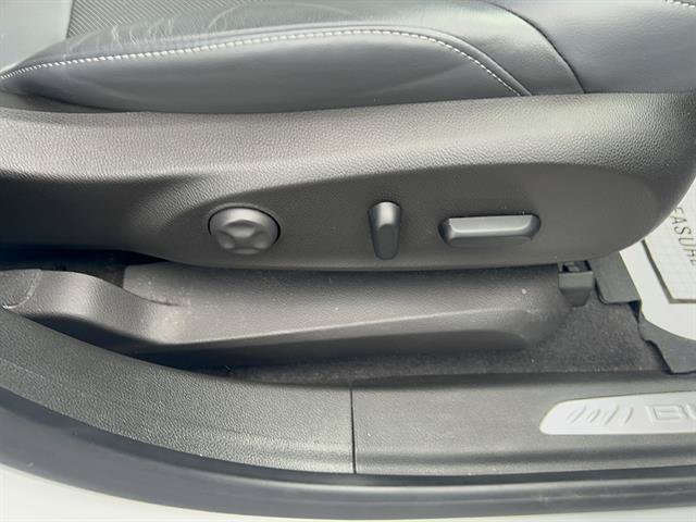 Used 2019 Buick Envision Essence AWD/4WD image 11