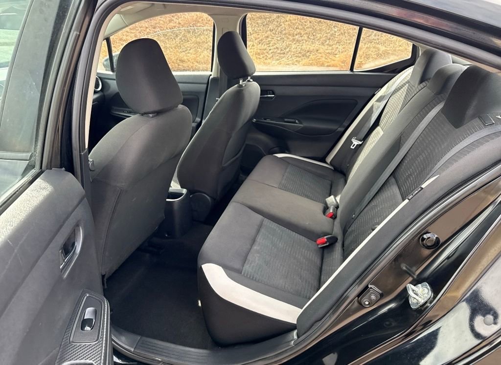 Used 2021 Nissan Versa SV image 17