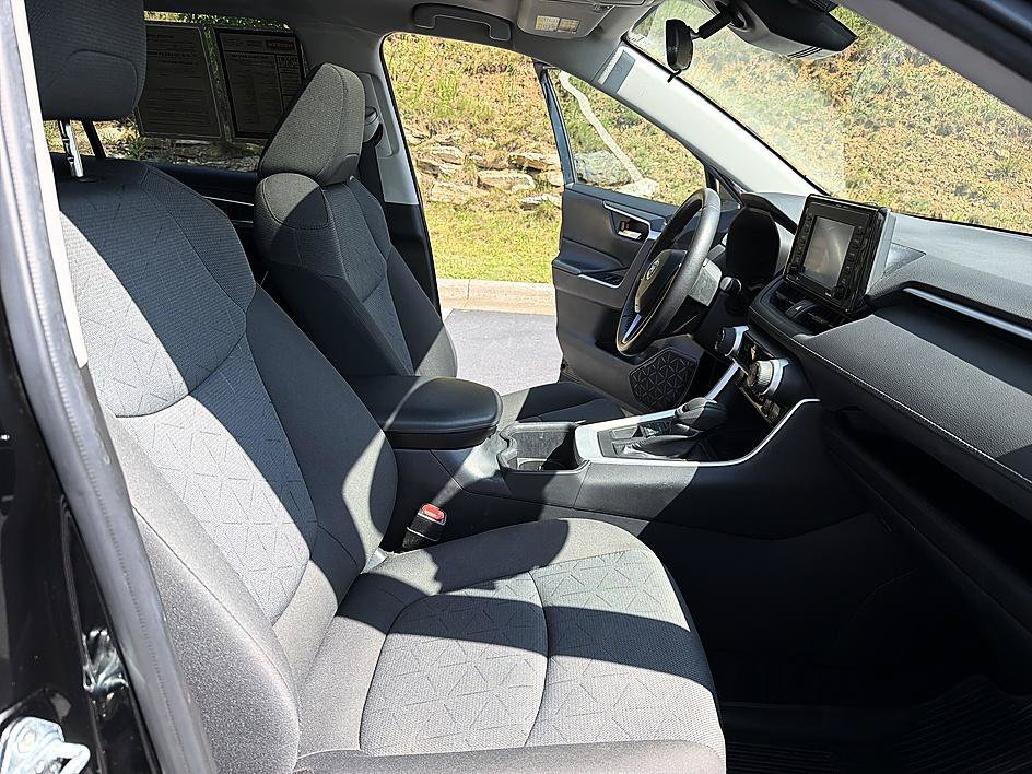 Certified 2022 Toyota RAV4 XLE w/ Convenience Package AWD/4WD image 19
