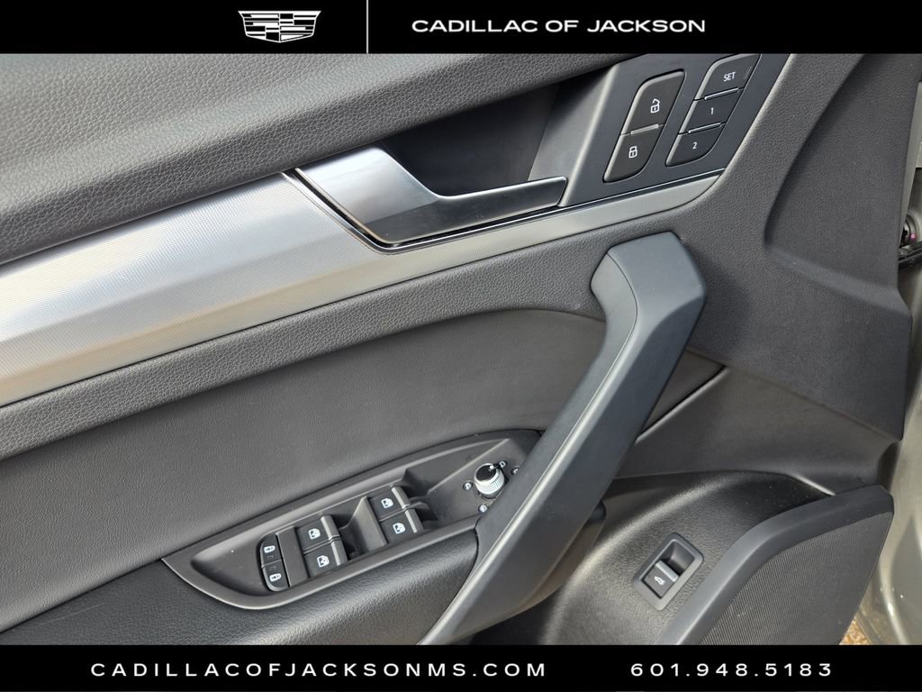 Used 2025 Audi Q5 2.0T Premium image 14