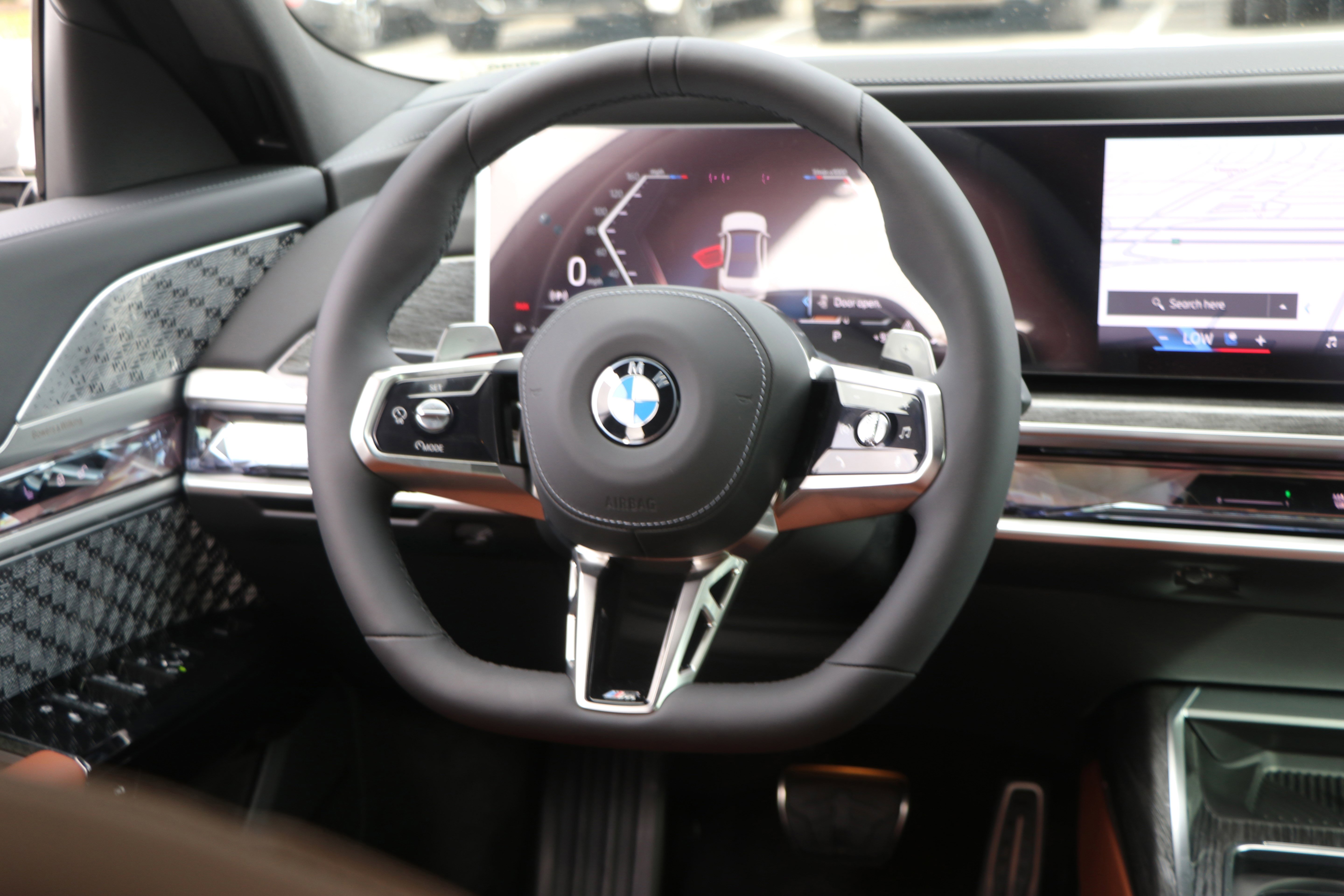 Certified 2025 BMW 740i xDrive AWD/4WD image 30