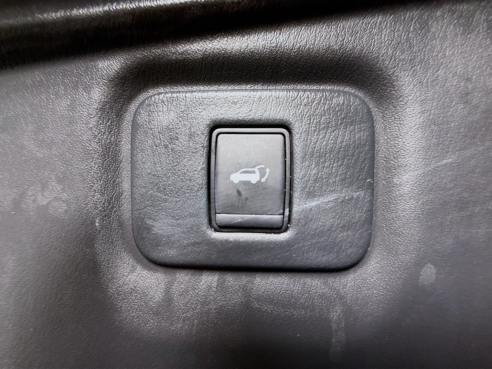 Used 2020 Nissan Pathfinder Platinum AWD/4WD image 45