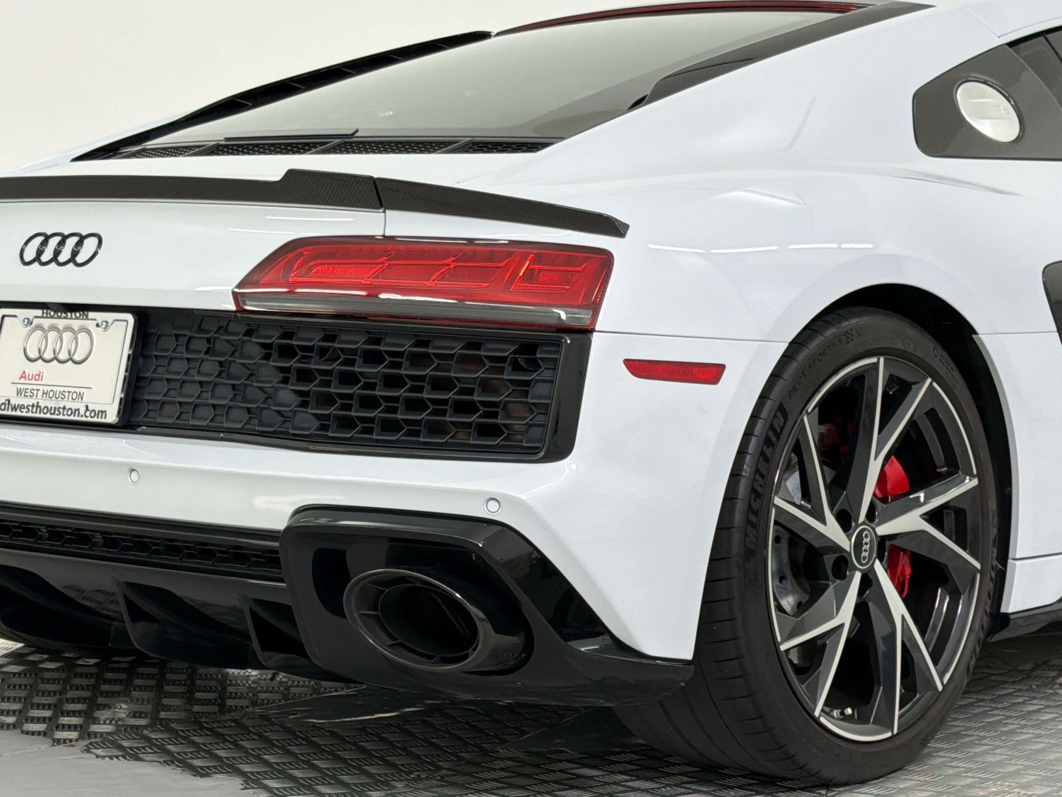 Used 2023 Audi R8 V10 performance RWD image 21