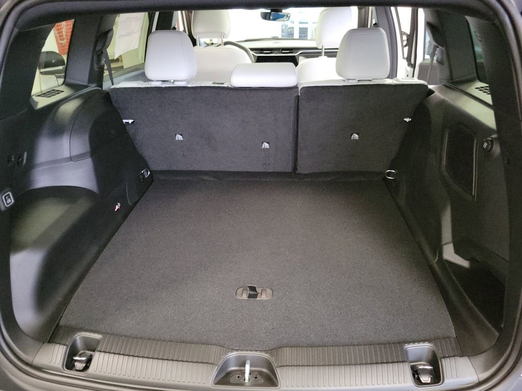 New 2026 Jeep Cherokee Limited image 9