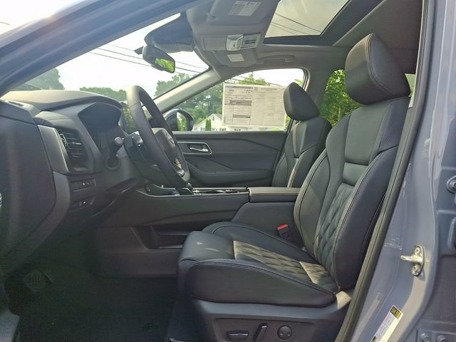 New 2026 Nissan Rogue Platinum w/ Platinum Premium Package AWD/4WD image 5