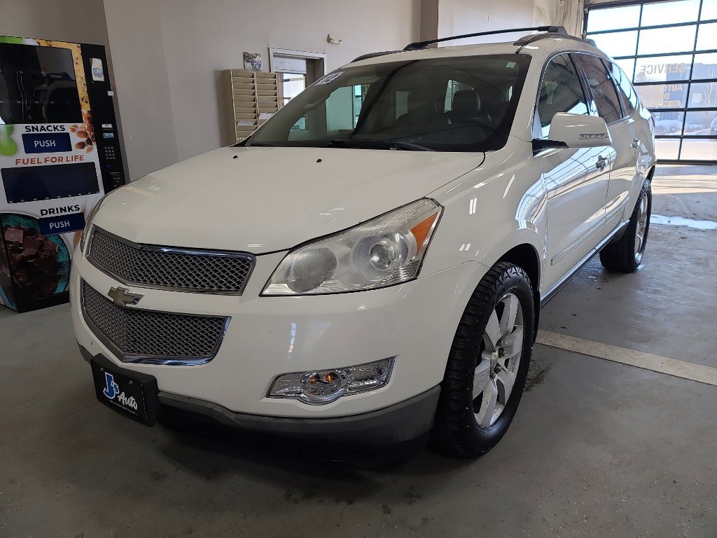 Used 2012 Chevrolet Traverse LTZ image 2