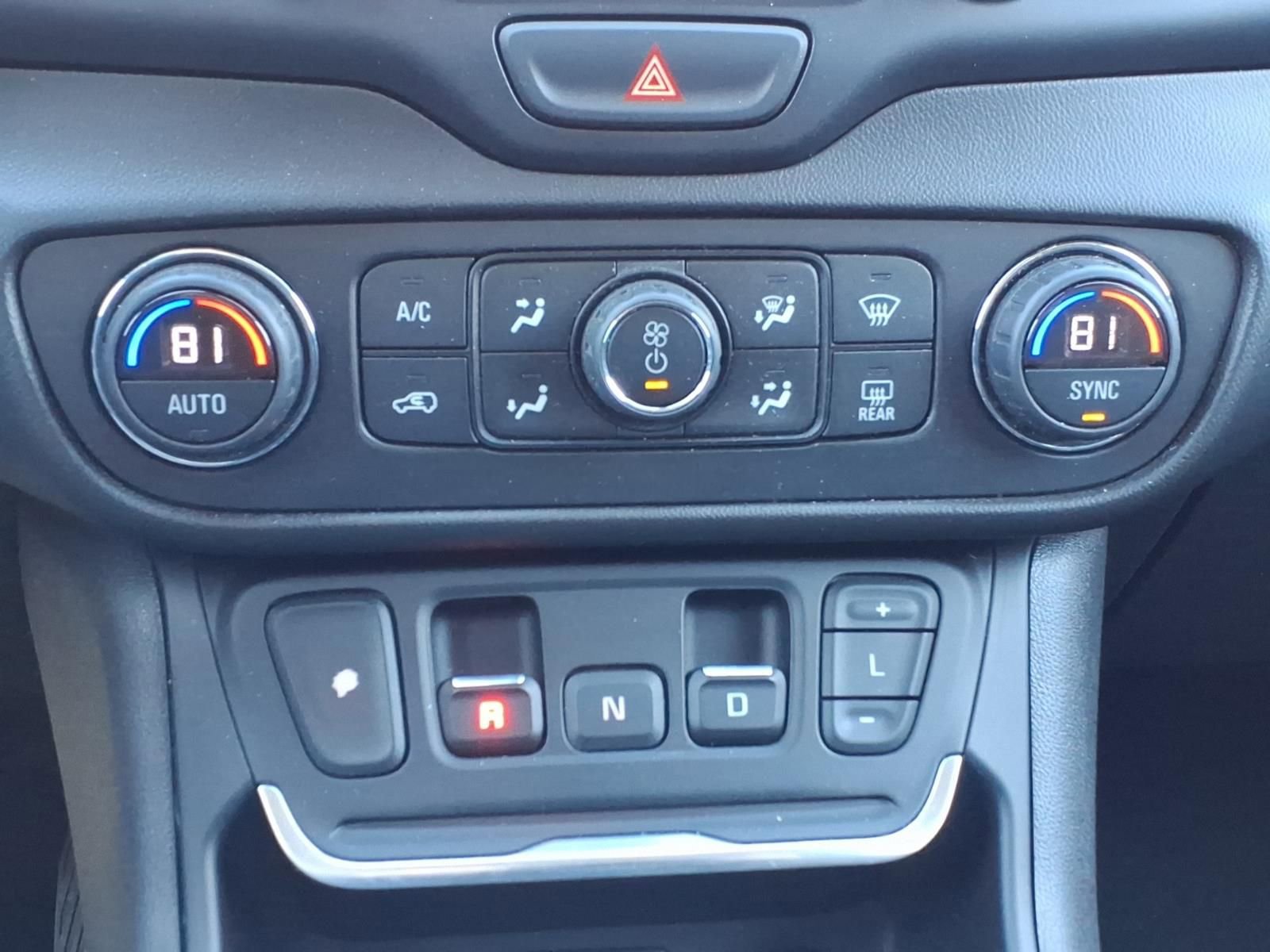 Used 2020 GMC Terrain SLE w/ Driver Convenience Package image 19