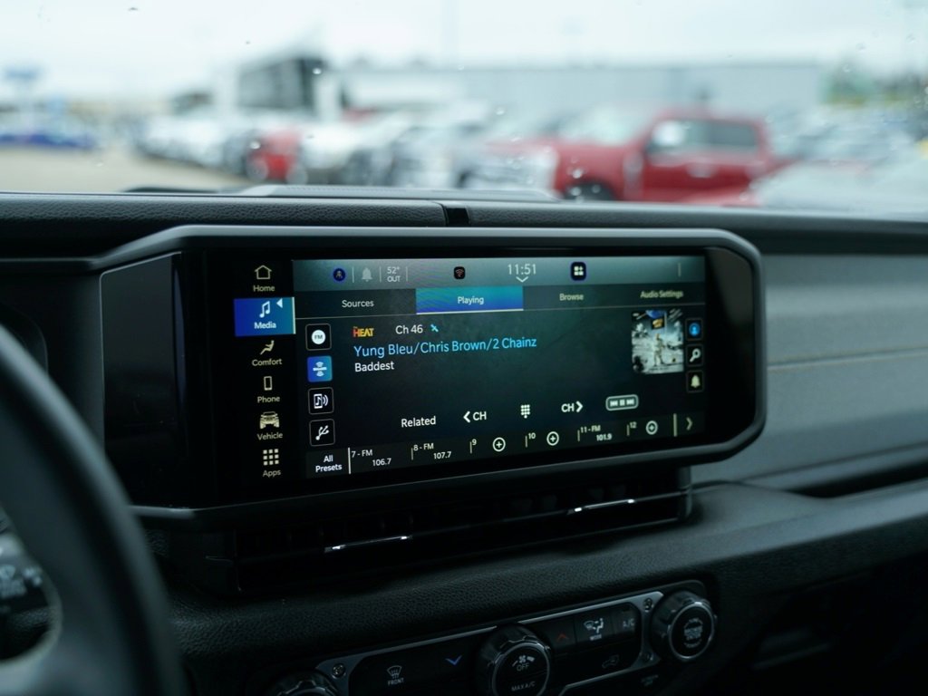 Used 2025 Jeep Wrangler Sport S image 14