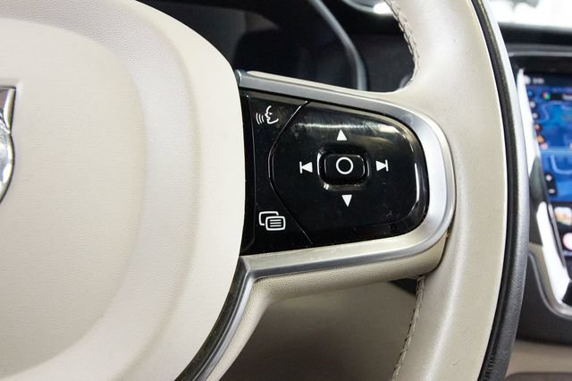 Certified 2023 Volvo XC90 B6 Core w/ Protection Package Premier AWD/4WD image 16