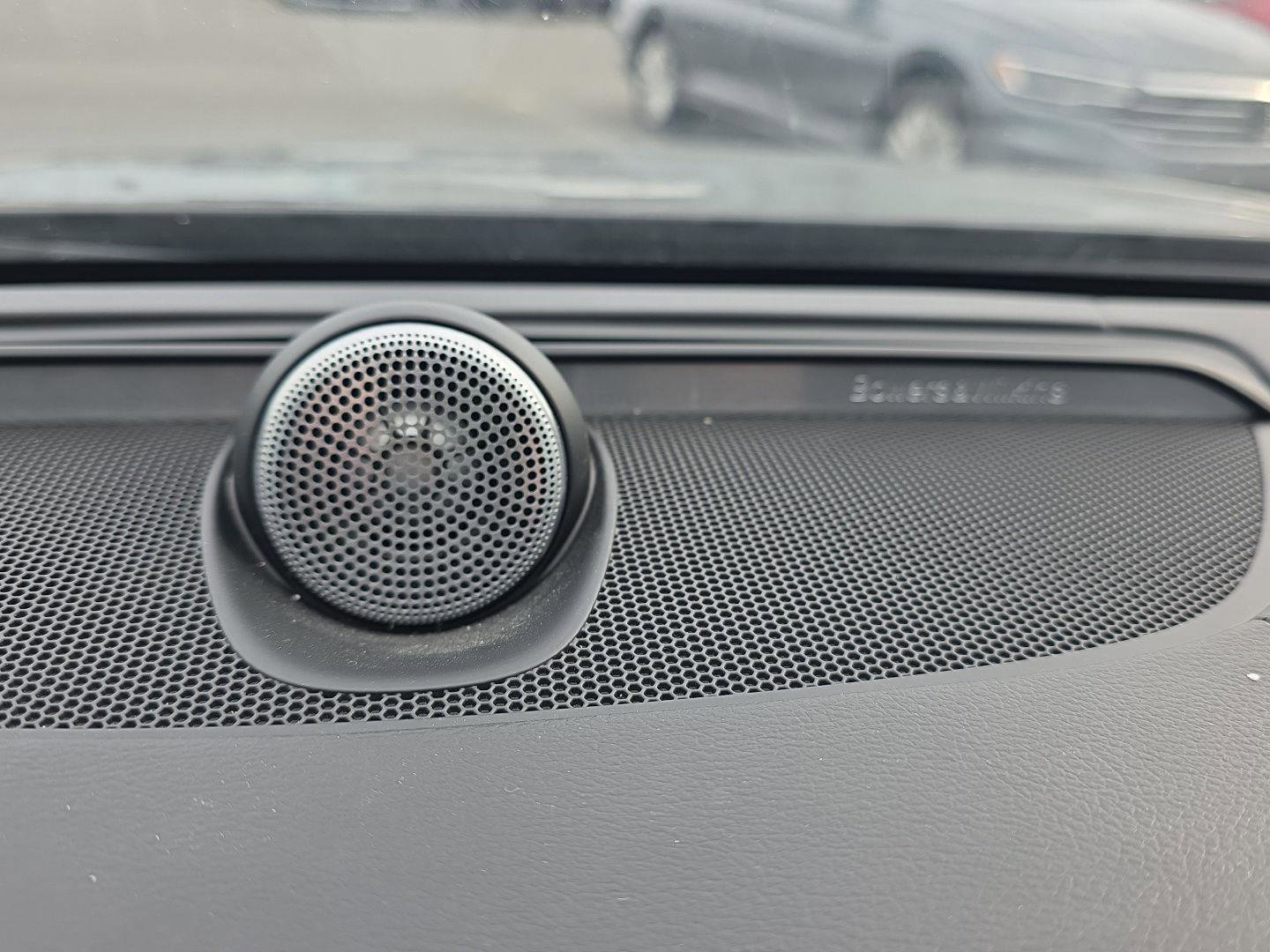 Used 2022 Volvo S90 B6 Inscription w/ Advanced Package image 32